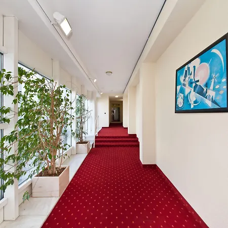 Garner - Main Station By Ihg فندق دوسلدورف