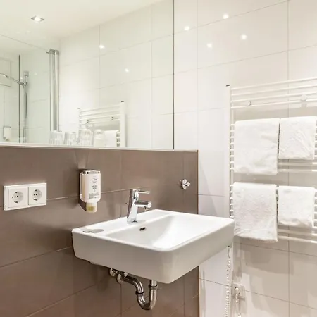 Hotel Madison 4*
