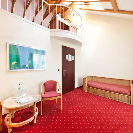 Madison Hotel