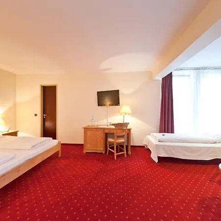 Madison Hotel