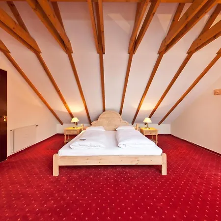Hotel Madison 4*
