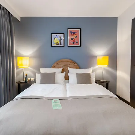 Отель Garner - Main Station By Ihg 4*