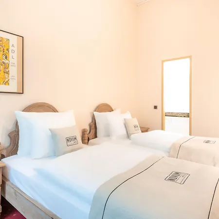 Garner - Main Station By Ihg Отель 4*