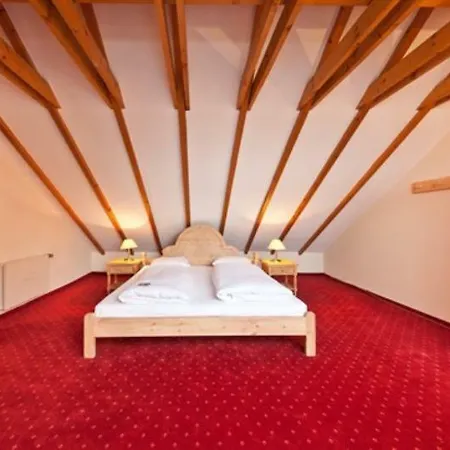 Madison Hotel 4*