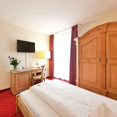 Hotel Madison 4*