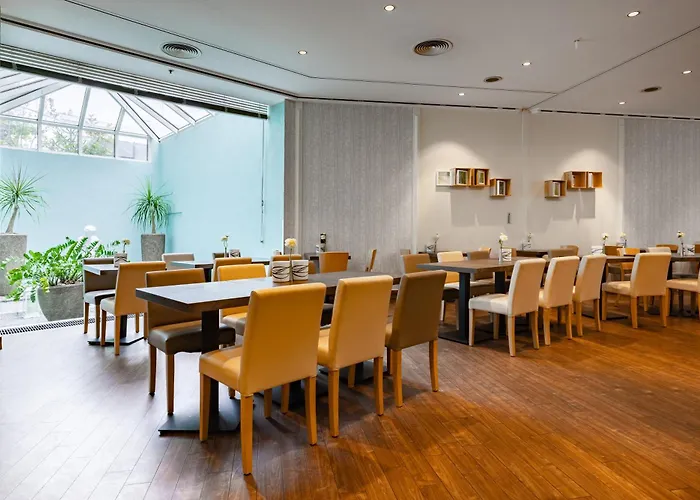 Hotel Garner - Main Station By Ihg Düsseldorf