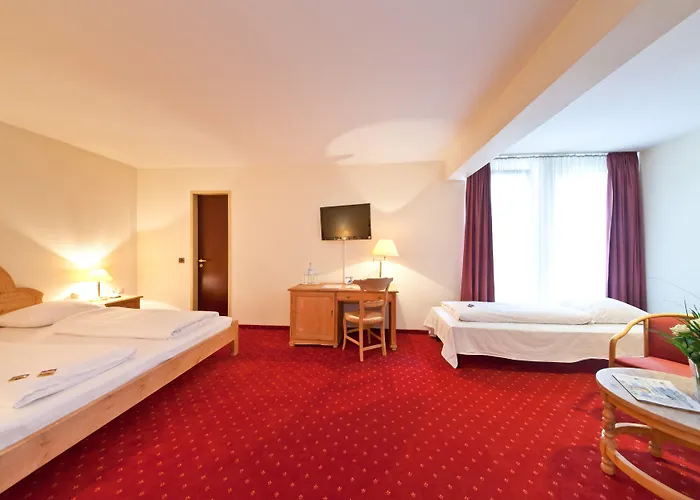 Garner - Main Station By Ihg 酒店 4*