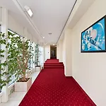 Garner - Main Station By Ihg Szálloda Düsseldorf
