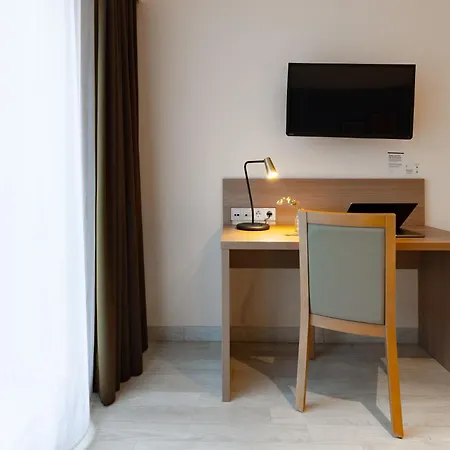 Garner - Main Station By Ihg 4*