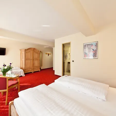 Garner - Main Station By Ihg Hotel