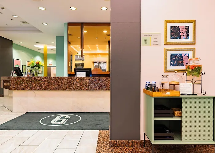 Garner - Main Station By Ihg מלון 4*