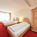 Garner - Main Station By Ihg 4*