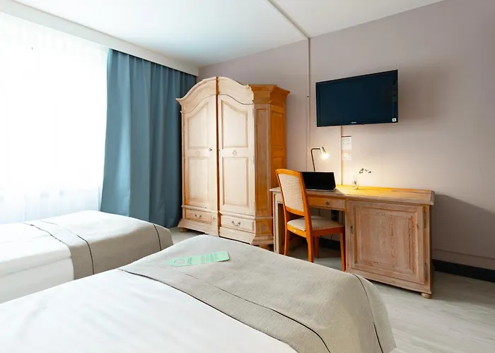 Garner - Main Station By Ihg Hotel